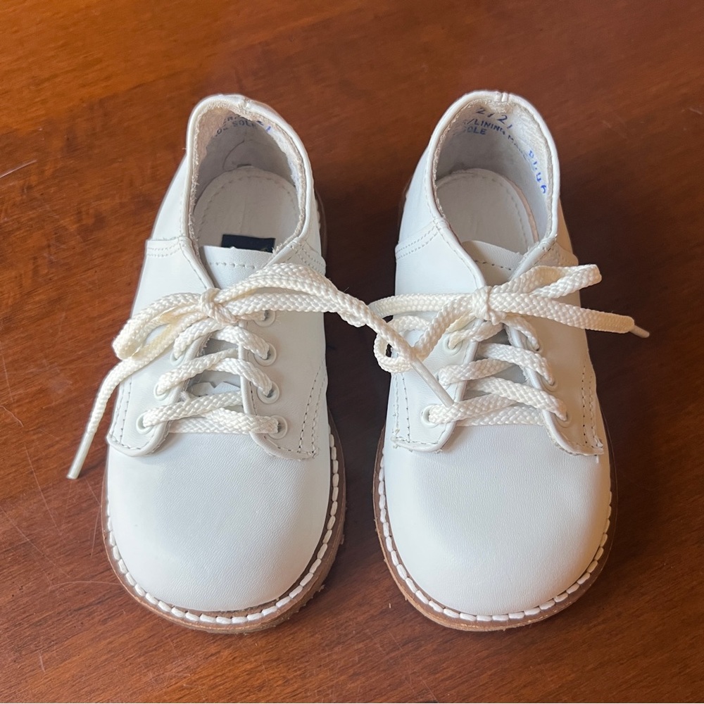 Amilio Toddler's/ white Kid's Leather Saddle Shoe/Oxford / 5 1/2